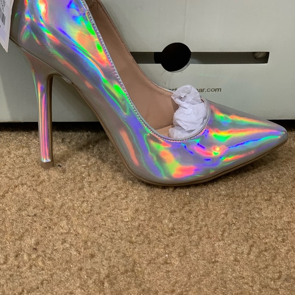 This is the Diva brand, size 6M, open to offers. New. Never worn. - Picture 3 of 7